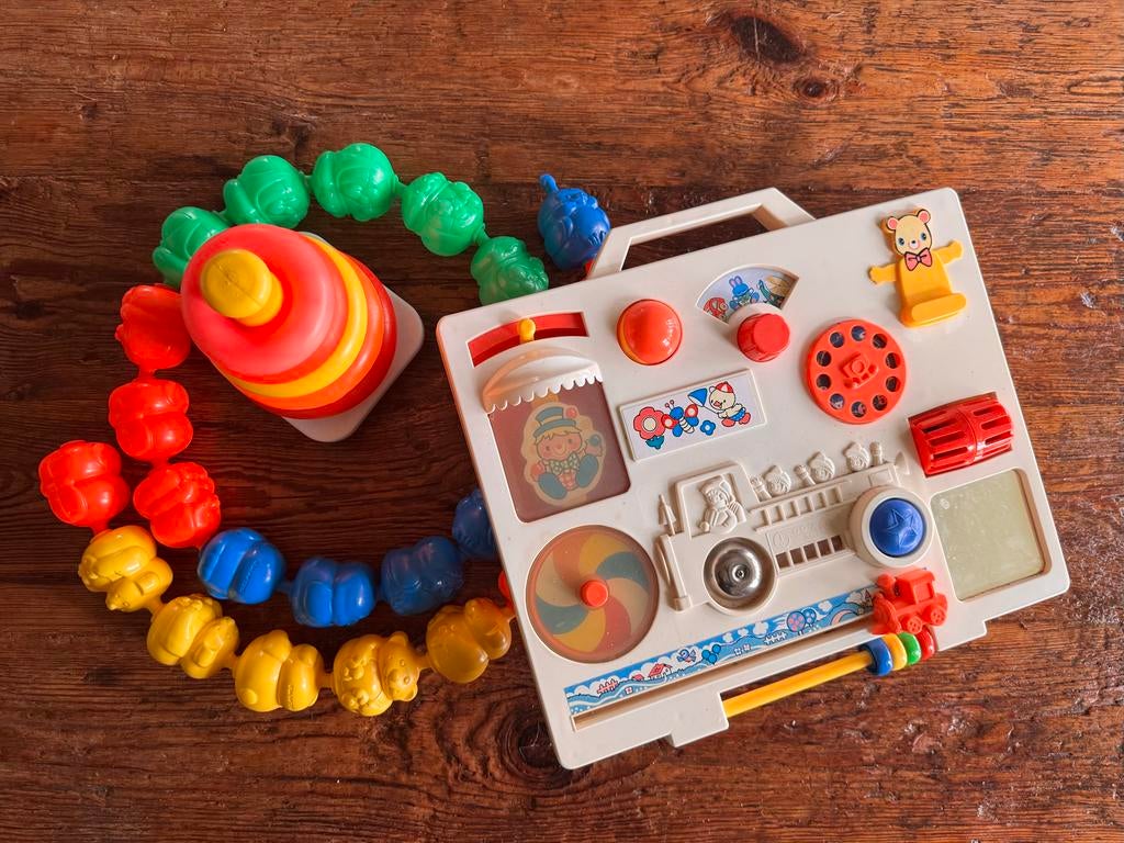 Vintage babyspeelgoed: rammelaar, stapeltoren en meer, Verzenden, Gebruikt, Overige typen