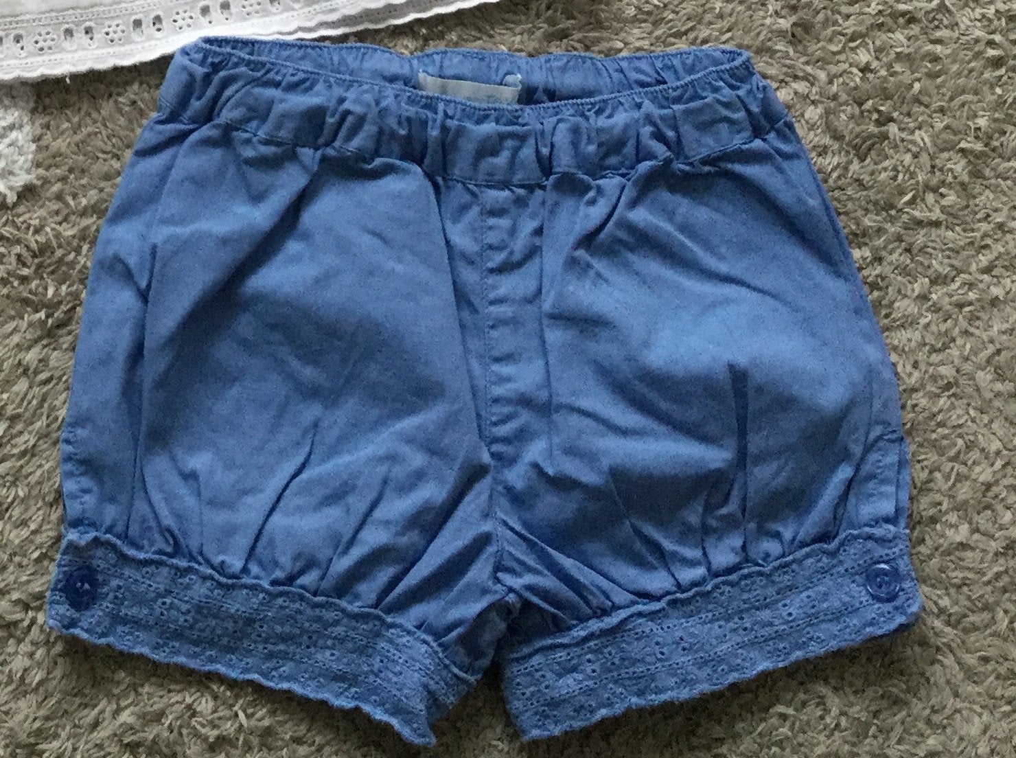 Leuke blauwe korte brokje/ shorts 12/18 maat 80-86 Nieuwstaa, Ophalen of Verzenden, Nieuw, Jongetje of Meisje, Broekje