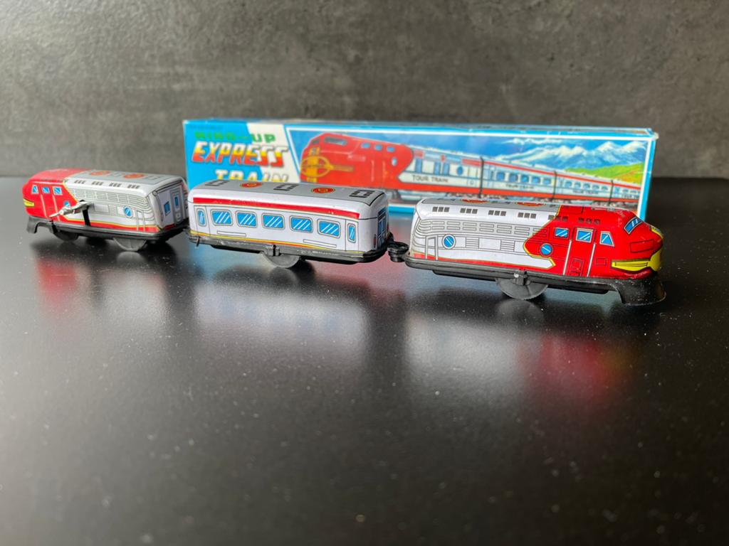 Santa Fé EMD F9 treinset kleur rood / zilver, Ophalen of Verzenden, Zo goed als nieuw, Trein, Schaalmodel