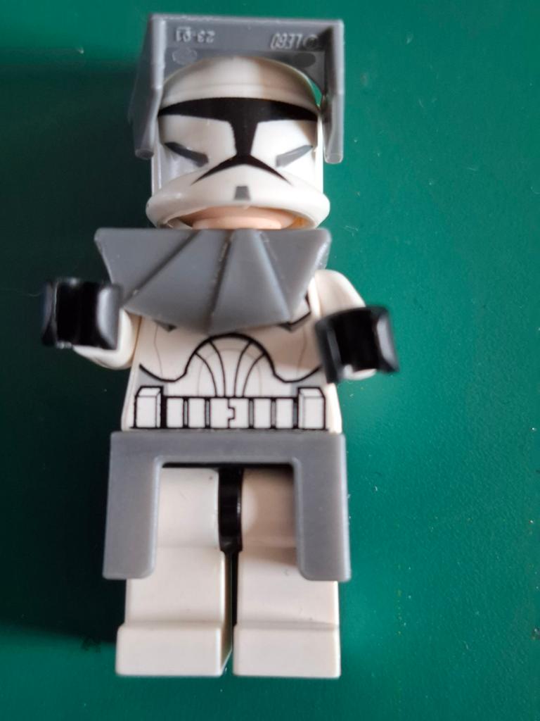 Lego Star Wars SW0203 Clone- Dark Bluish Gray Visor Pauldron, Star Wars, Lego, Ophalen of Verzenden, Zo goed als nieuw
