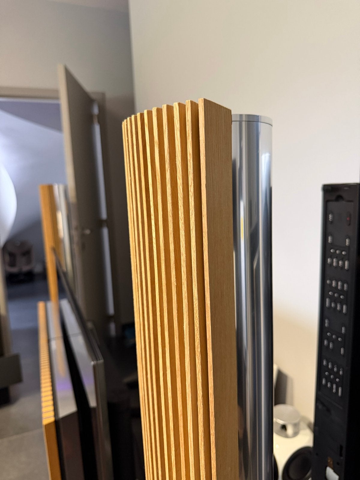 BeoLab 8002 met Ice Power Oak fronten bang olufsen b&o, 150 watt of meer, Vloerstaande luidspreker, Ophalen of Verzenden, Bang & Olufsen