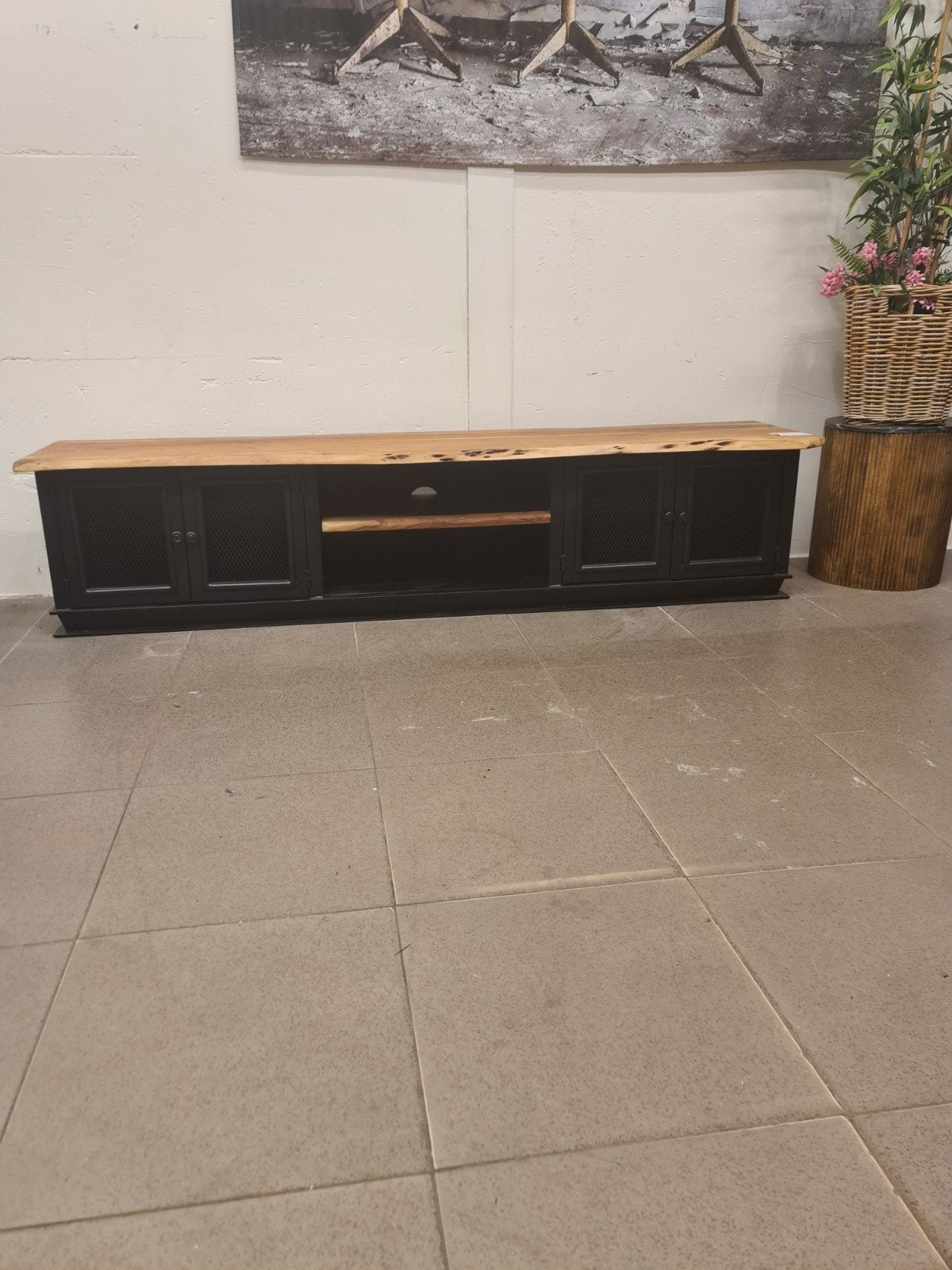 Nieuw industrieel tv meubel 220x50x43cm acaciahout metaal, Ophalen, Meerkleurig, ., Nieuw