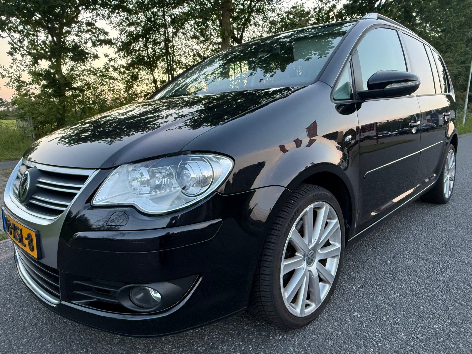 Volkswagen Touran 2.0 TDI 170pk DSG 2009 R-line !, Automatische klimaatregeling, 4 cilinders, Zwart, Diesel