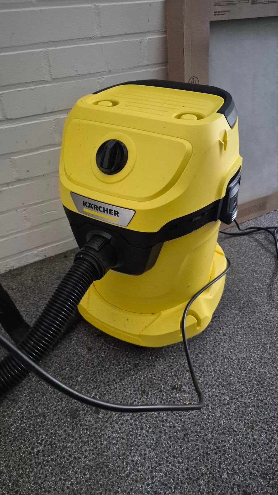 Kärcher Nat- en Droogzuiger voor binnen en buiten, Ophalen, Zo goed als nieuw, Waterstofzuiger, Kärcher