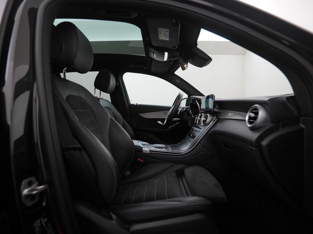 Mercedes-Benz GLC-klasse 300e 4MATIC Premium Plus AMG Night, Auto's, Mercedes-Benz, Automaat, 12 maanden, 14 kWh, Gebruikt