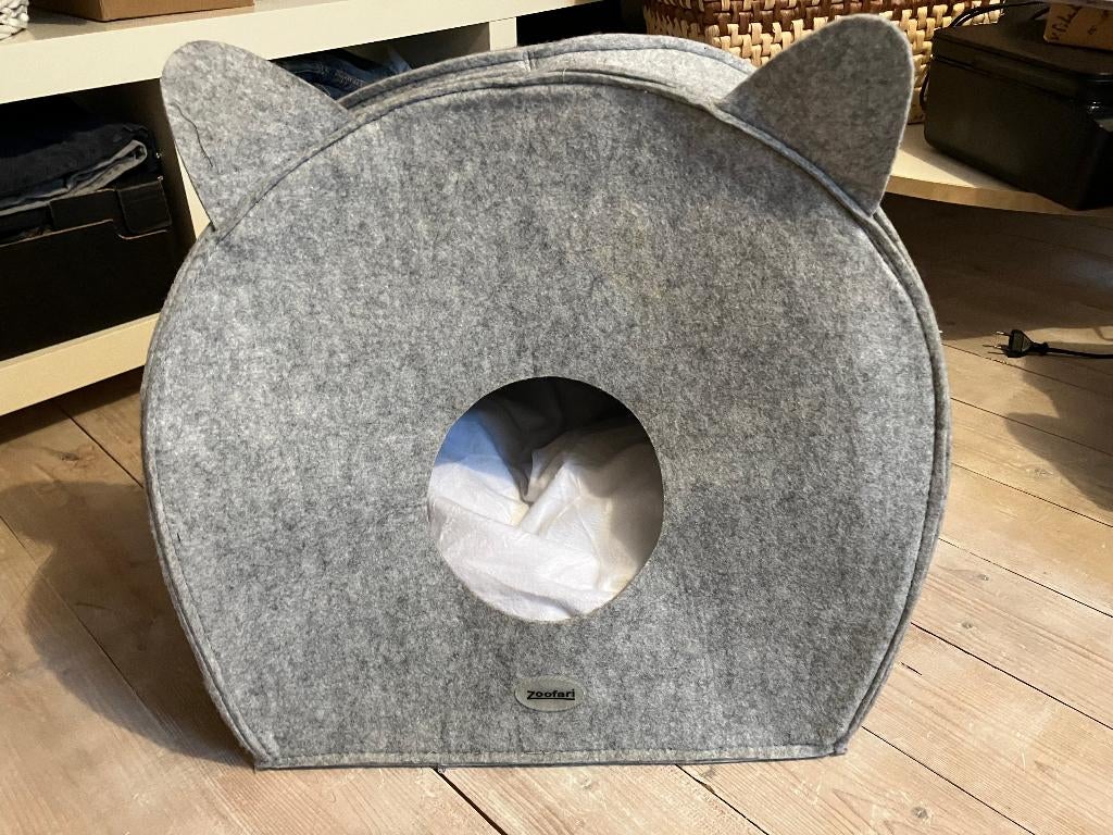 Knusse kattenmand, kittentuigje, poepschepje alles of deel, Ophalen of Verzenden, Zo goed als nieuw, Vilt