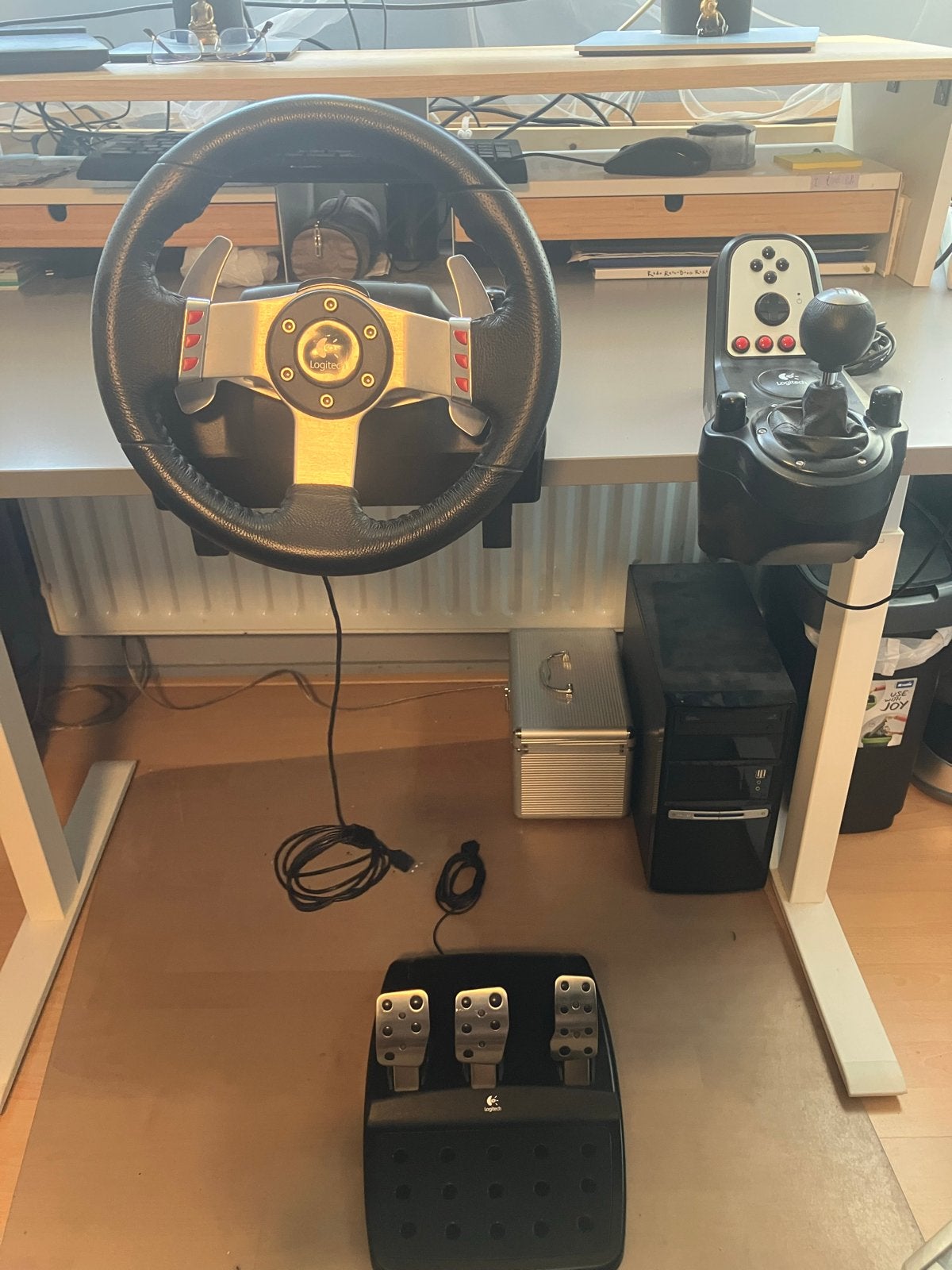 Logitech G27 racestuur, Ophalen of Verzenden, Zo goed als nieuw, Stuur of Pedalen, PlayStation 2