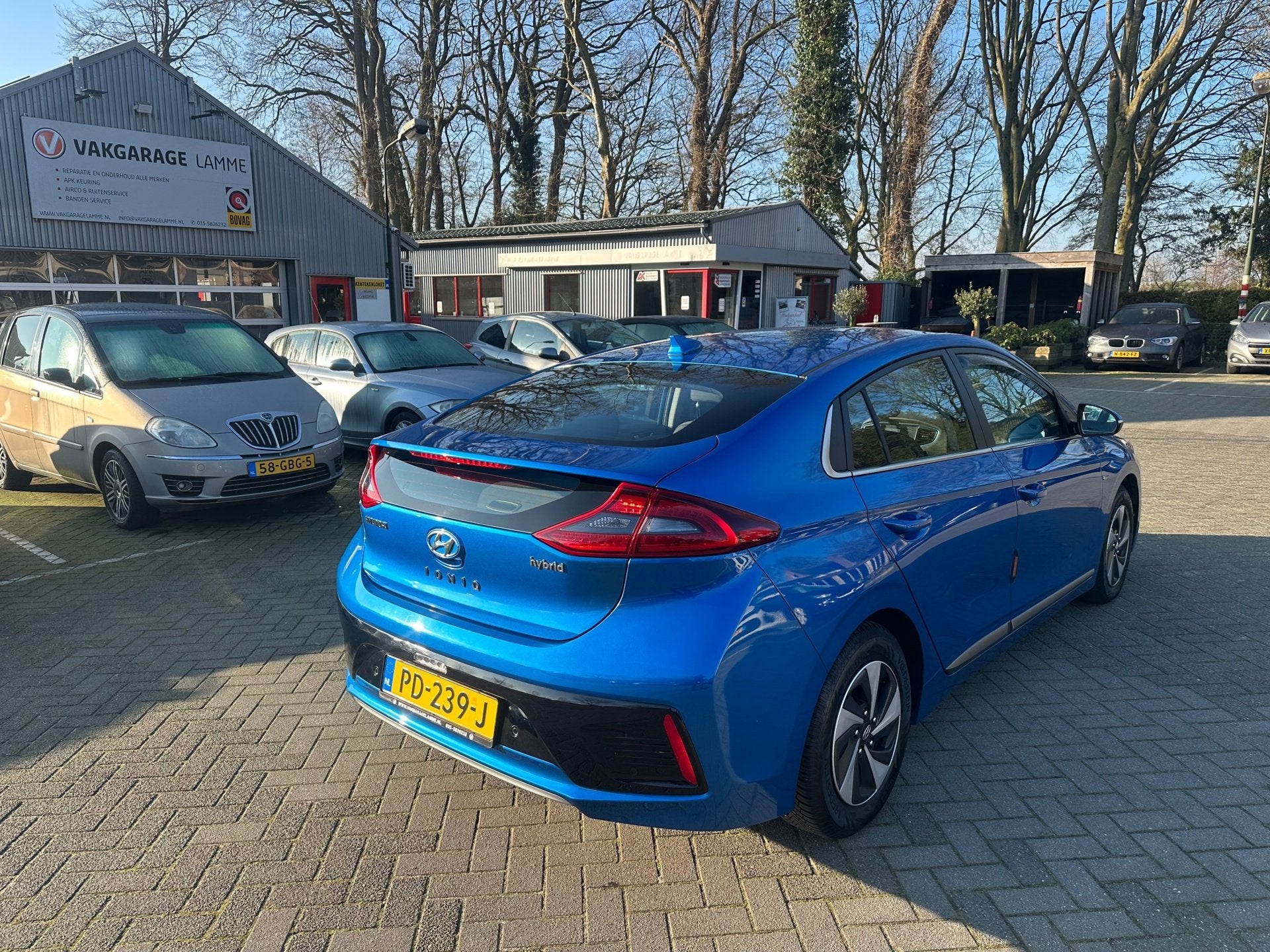 Hyundai IONIQ 1.6 GDi Comfort , hybride , navigatie , camera, Auto's, Gebruikt, Euro 6, Blauw, Origineel Nederlands