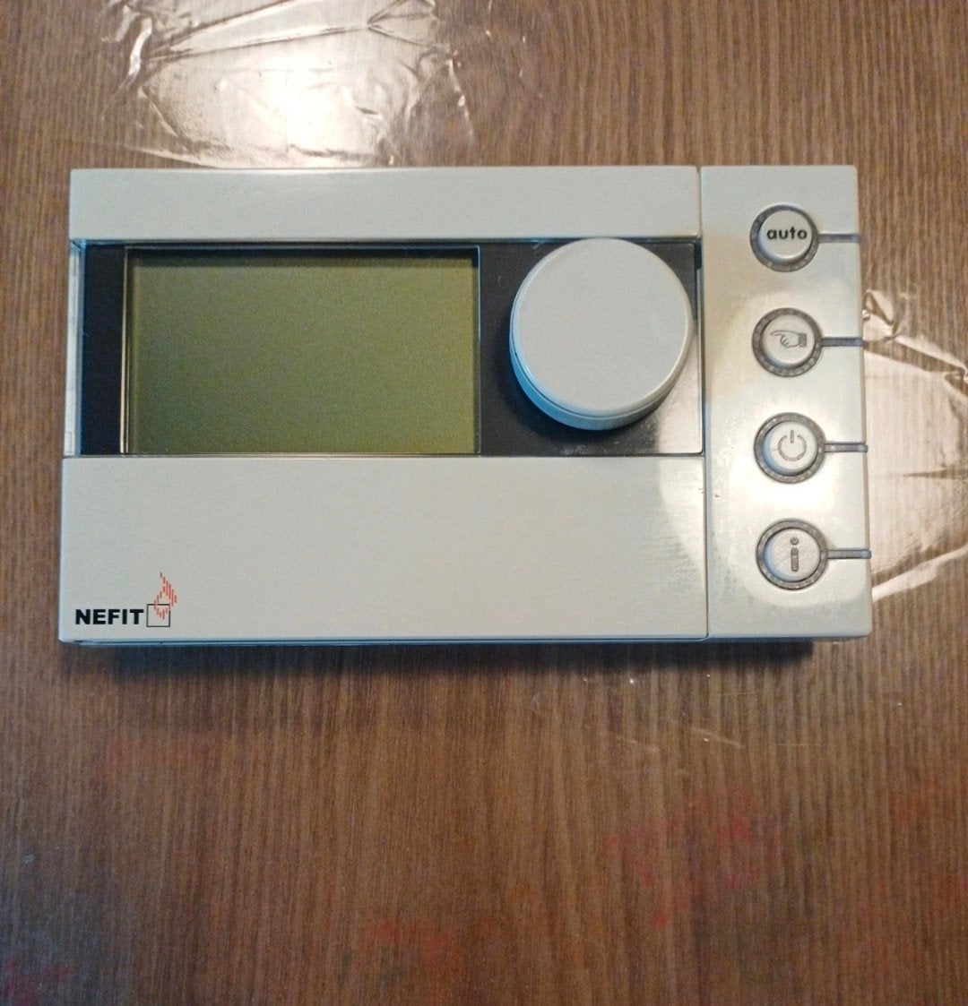 Thermostaat Nefit moduline 300, Doe-het-zelf en Verbouw, Gebruikt, Geen idee, Ophalen of Verzenden, Geen idee