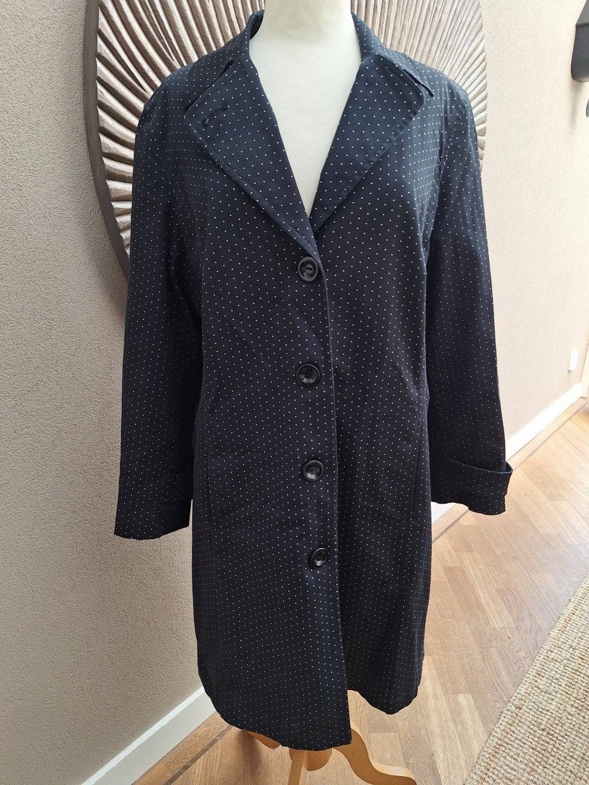 Prachtige polkadot parka, valt als XL, Zwart, Onbekend., Maat 46/48 (XL) of groter, Ophalen of Verzenden