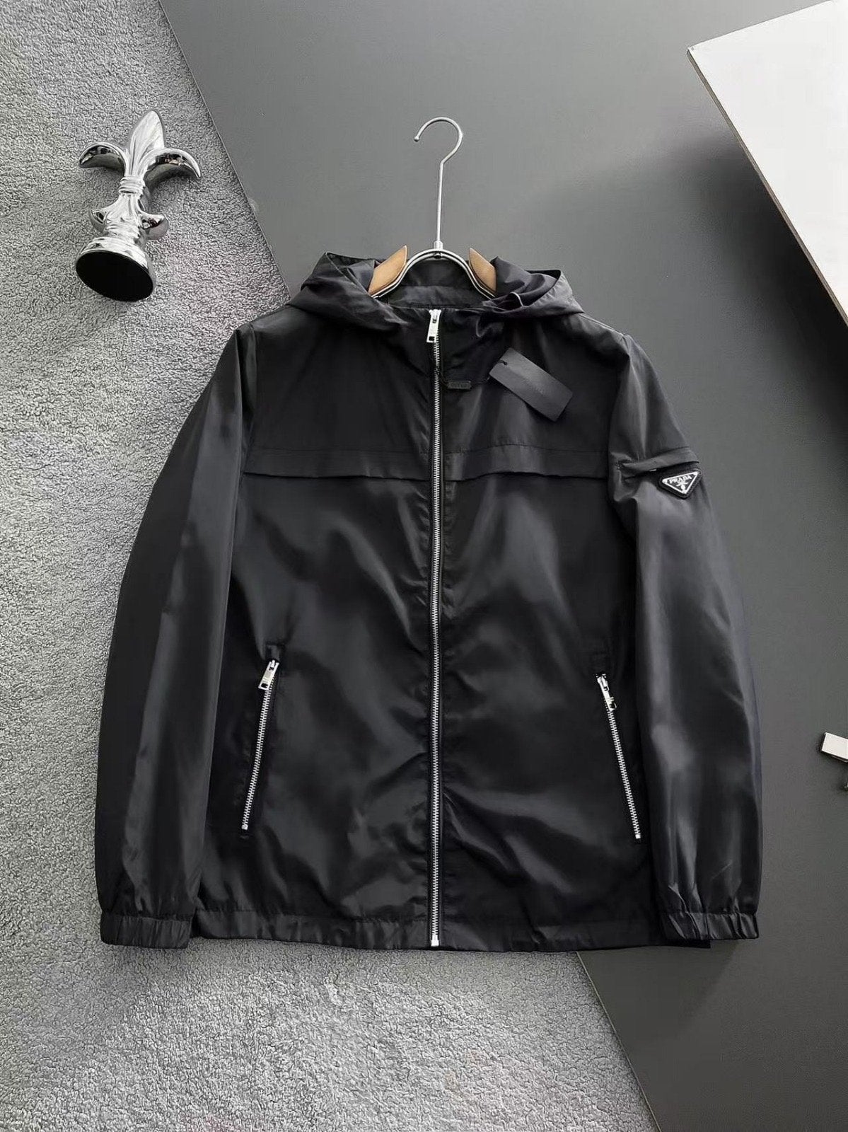 Prada Windbreaker maat L, Kleding | Heren, Ophalen, Zo goed als nieuw, Maat 48/50 (M), Zwart