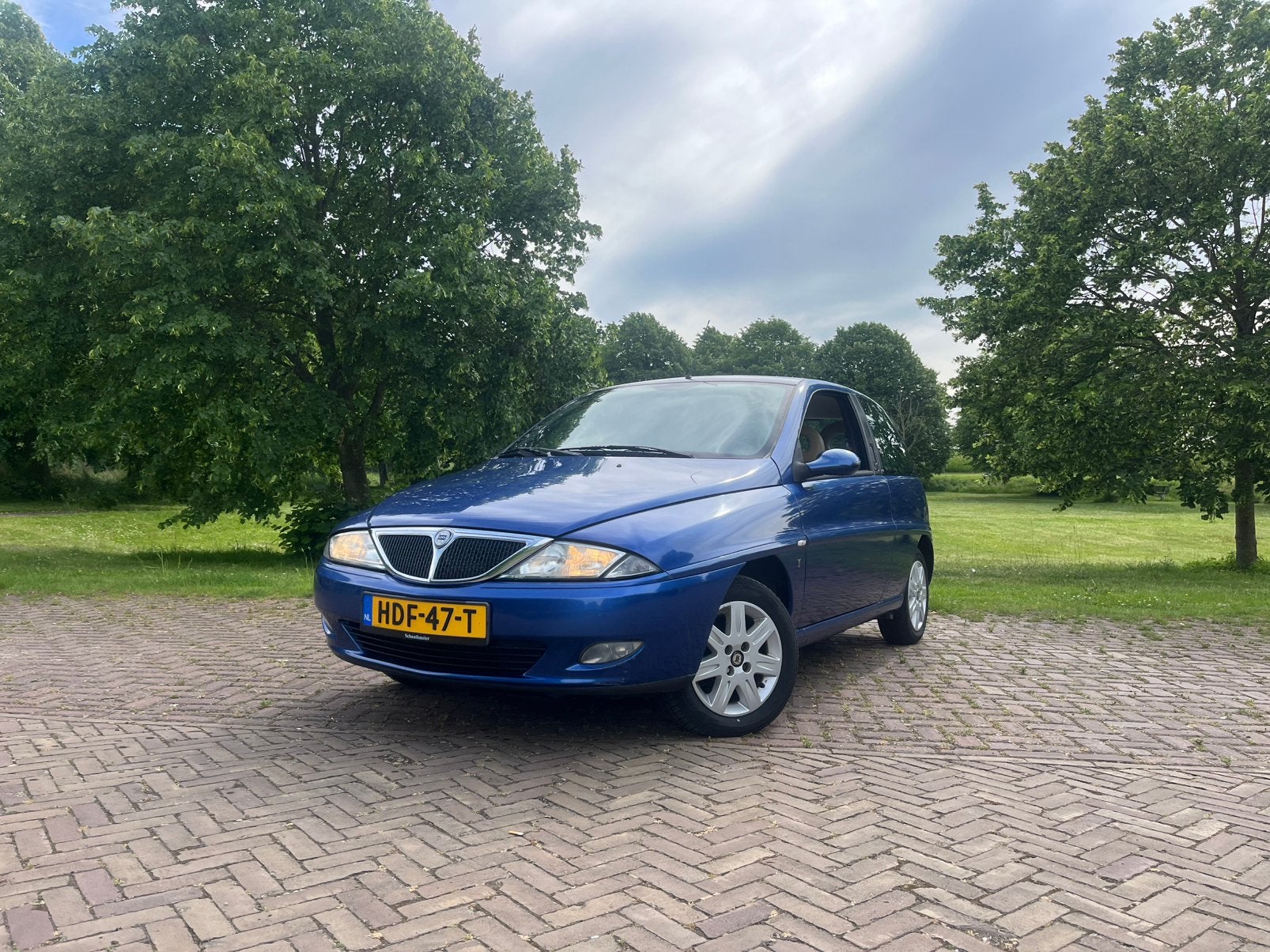Lancia Y 1.2 2002 Cosmopolitan, Auto's, Voorwielaandrijving, Beige, 4 cilinders, Leder