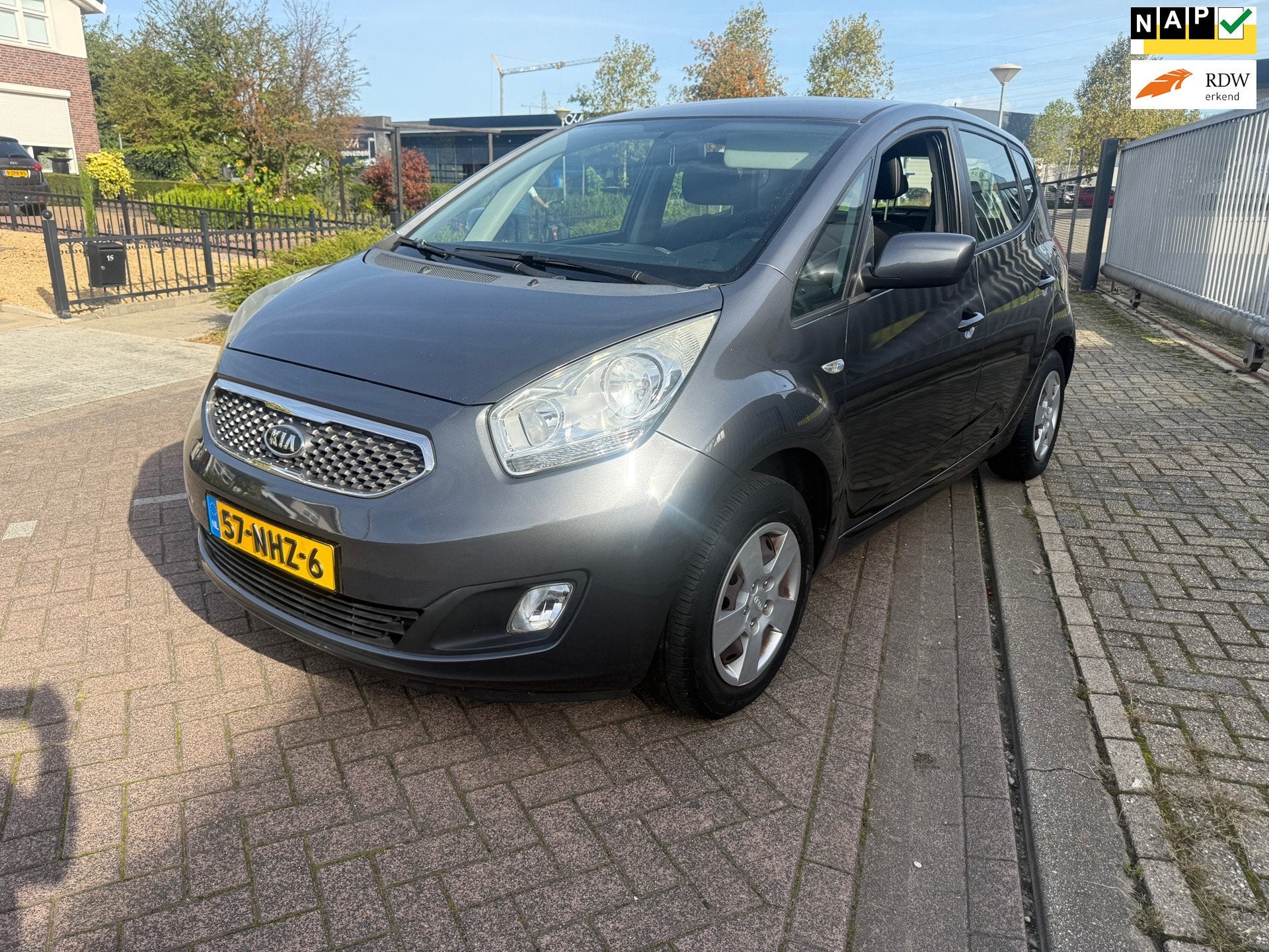 Kia Venga 1.4 CVVT X-tra *NIEUWE APK* NETJES* BOEKJES*, Auto's, Voorwielaandrijving, Euro 5, Gebruikt, 4 cilinders