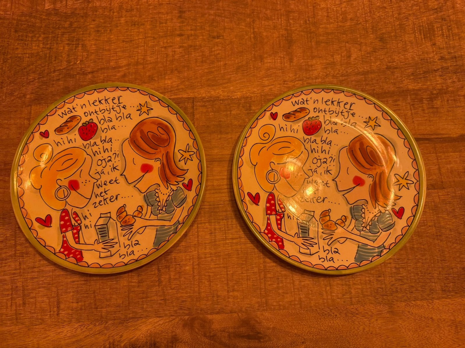 2x Blond Amsterdam ‘Even bijkletsen’ groen bord - ø22 cm, Ophalen of Verzenden, Zo goed als nieuw, Bord(en), Modern