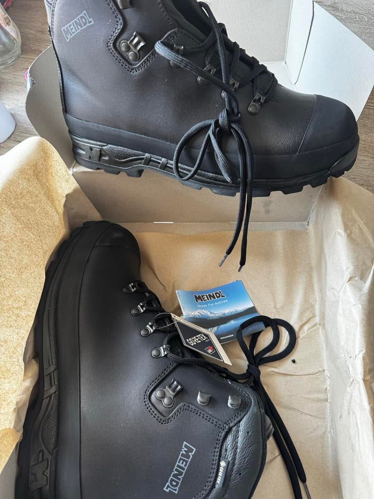 Meindl Bergschuh S3 GTX - Maat 46 - Nieuw - Werkschoen, Kleding | Heren, Schoenen, Ophalen of Verzenden, Nieuw, Zwart, Werkschoenen