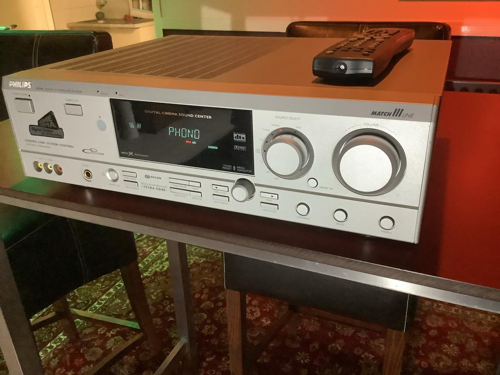 Philips FR996 Digital AV Surround Receiver. € 50., Audio, Tv en Foto, Versterkers en Receivers, Ophalen of Verzenden, Gebruikt
