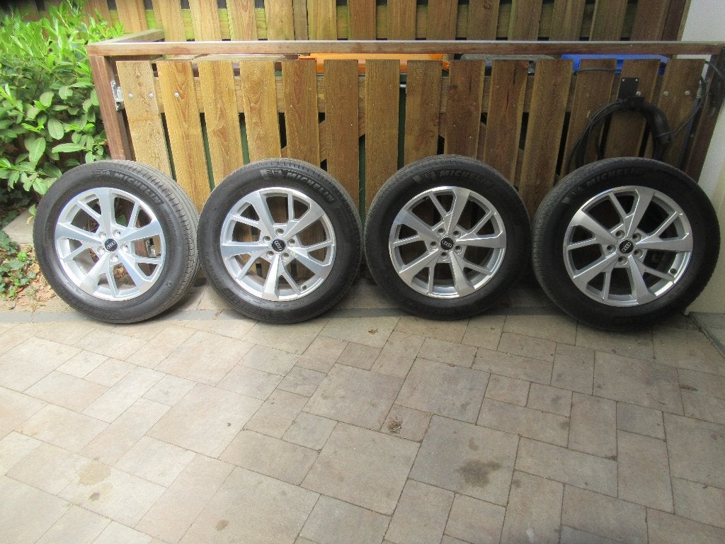 velgen Audi Q3 met Michelin banden, Ophalen, 18 inch, Gebruikt, Banden en Velgen