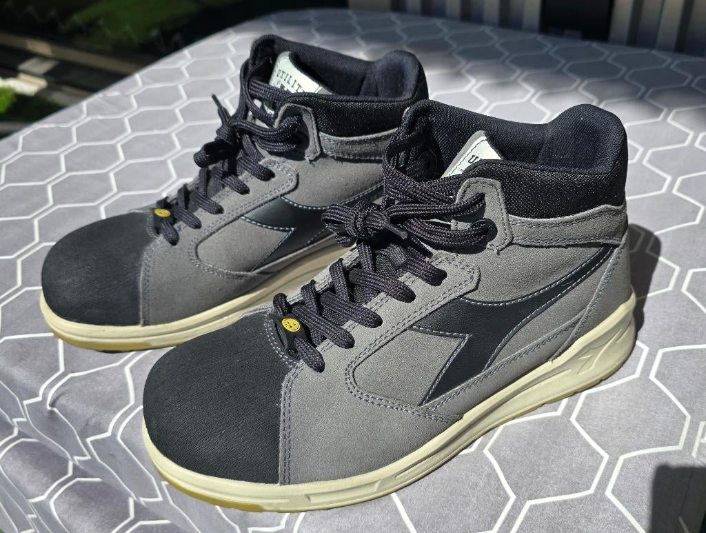 Leren werkschoenen Diadora 39, Kleding | Dames, Schoenen, Ophalen of Verzenden, Zo goed als nieuw, Zwart, Sneakers of Gympen