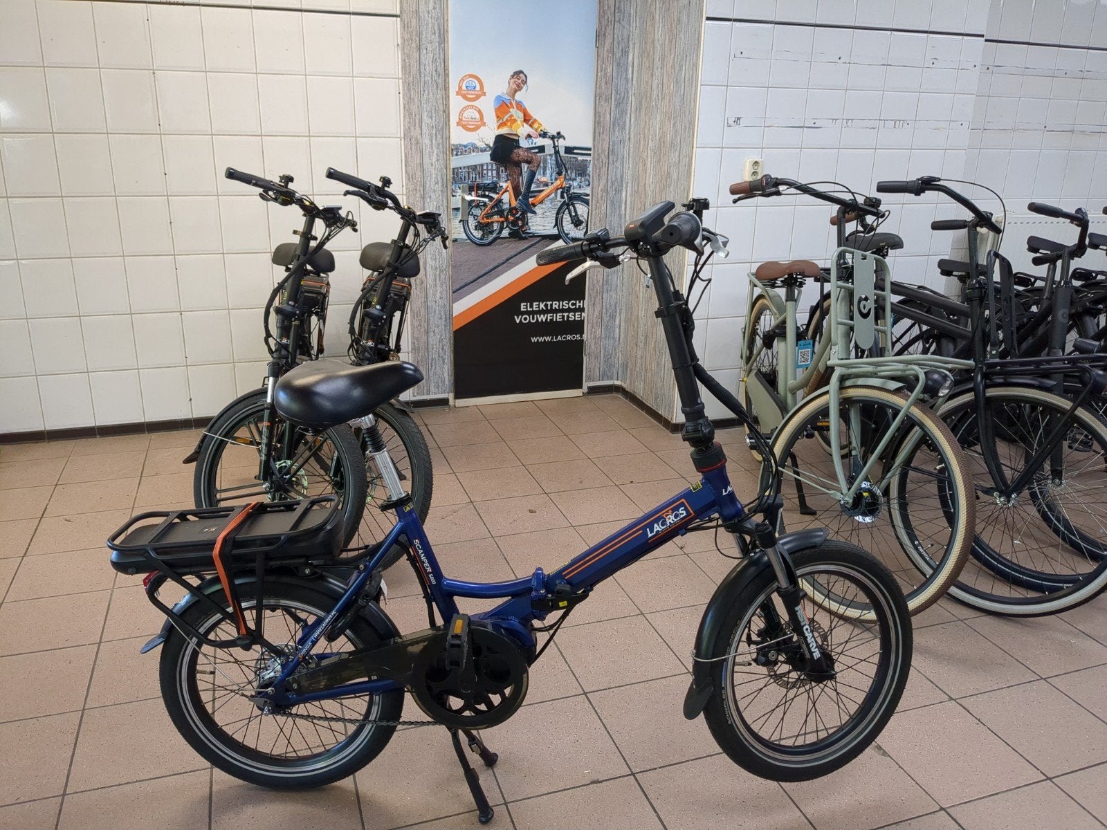 Lacros E-Vouwfiets Scamper 600 met middenmotor - Z.G.A.N., Fietsen en Brommers, Fietsen | Vouwfietsen, 20 inch of meer, Lacros B.V.