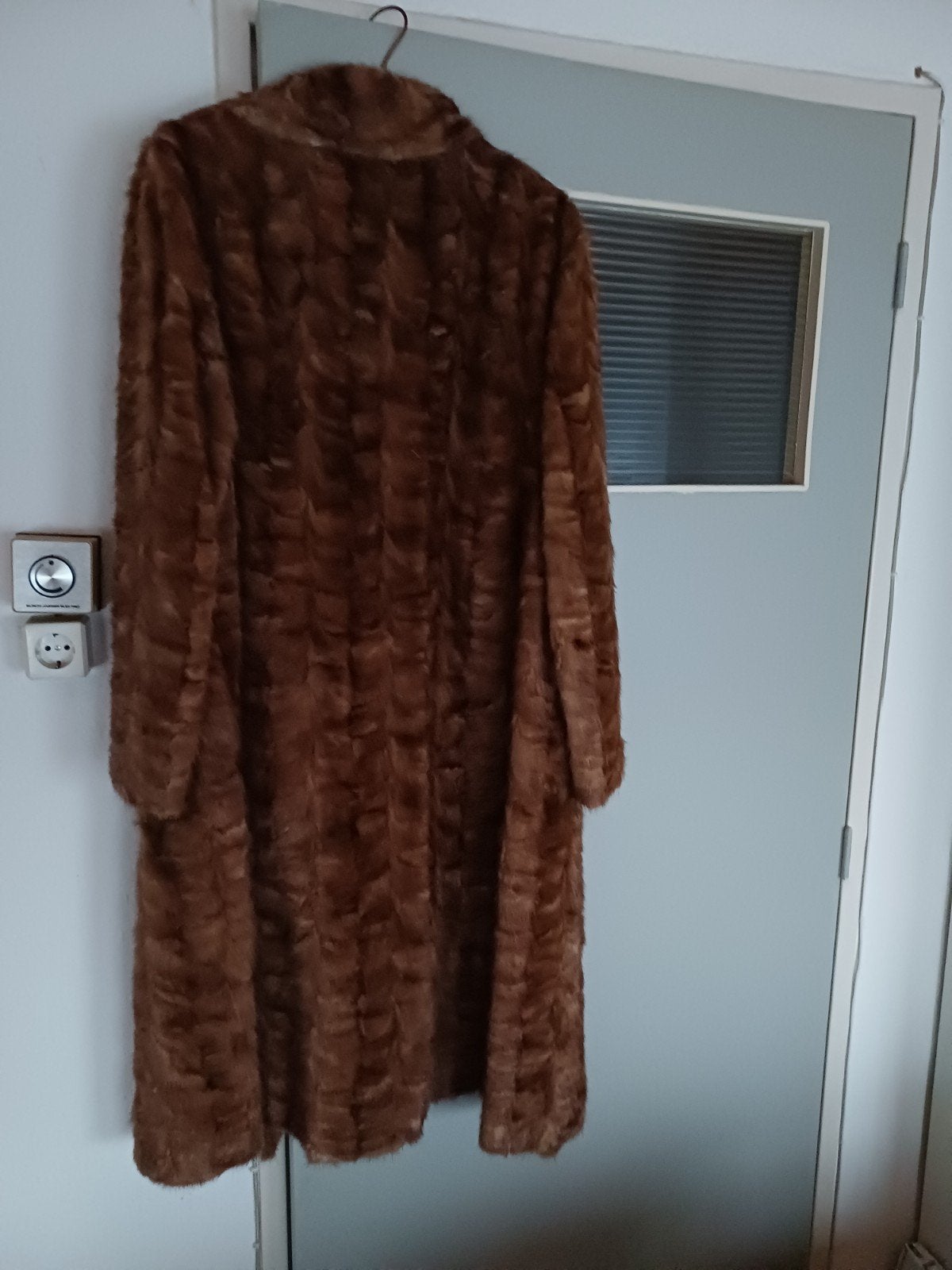 Vintage bruine bontjas, Bruin, Onbekend, Gedragen, Ophalen