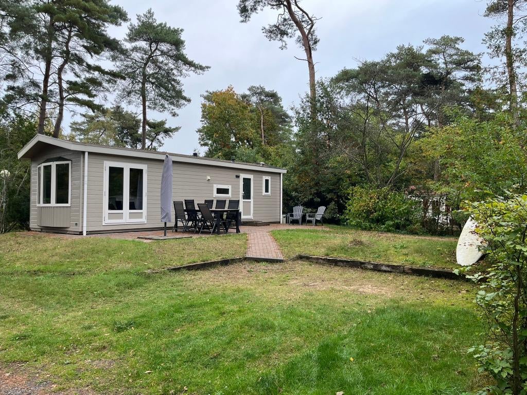 Heerlijk 5-pers chalet met airco op camping Krieghuusbelten, 5 personen, 2 slaapkamers, Recreatiepark, Gelderland en Veluwe