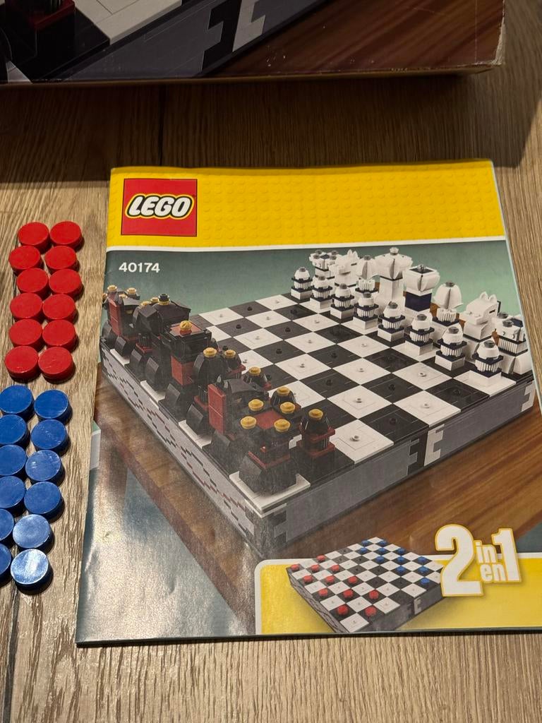 Lego Schaakbord 40174 - 2-in-1 Schaak- en Damspel, Overige thema's, Lego, Ophalen of Verzenden, Zo goed als nieuw