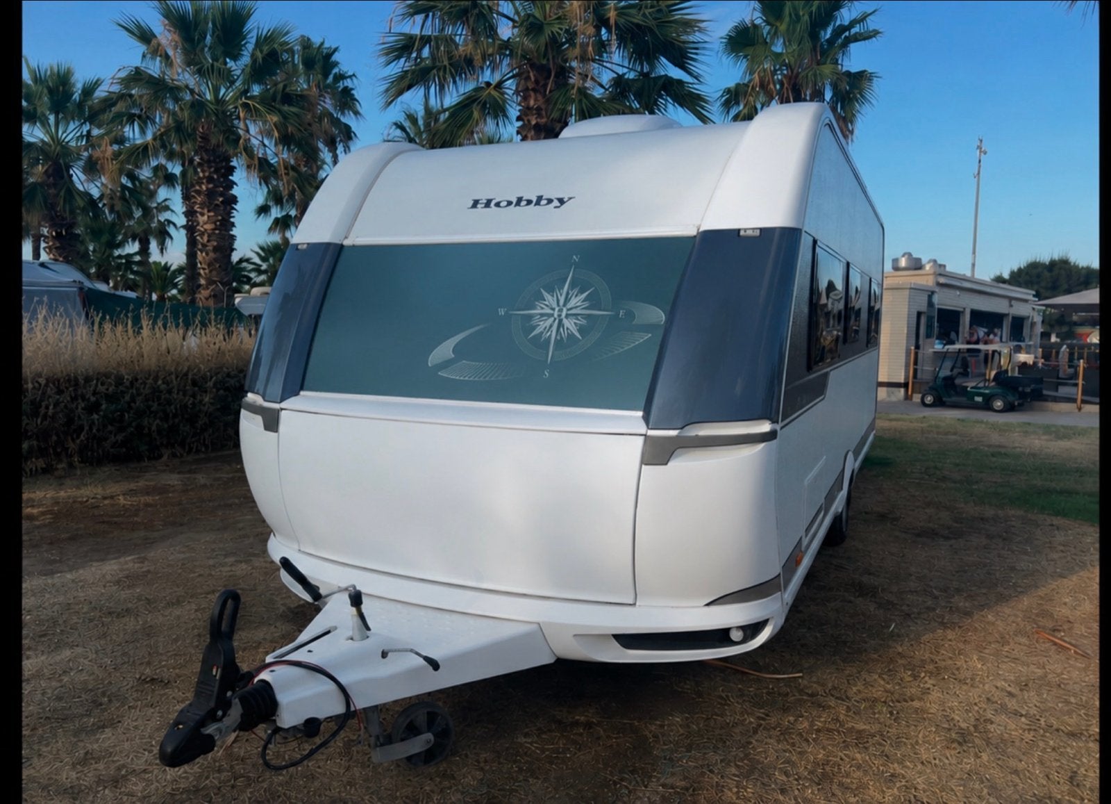 Hobby De Luxe 560 CFE  Ruim en complete caravan met voortent, Caravans en Kamperen, Caravans, Vast bed, Rondzit, Hobby, Particulier