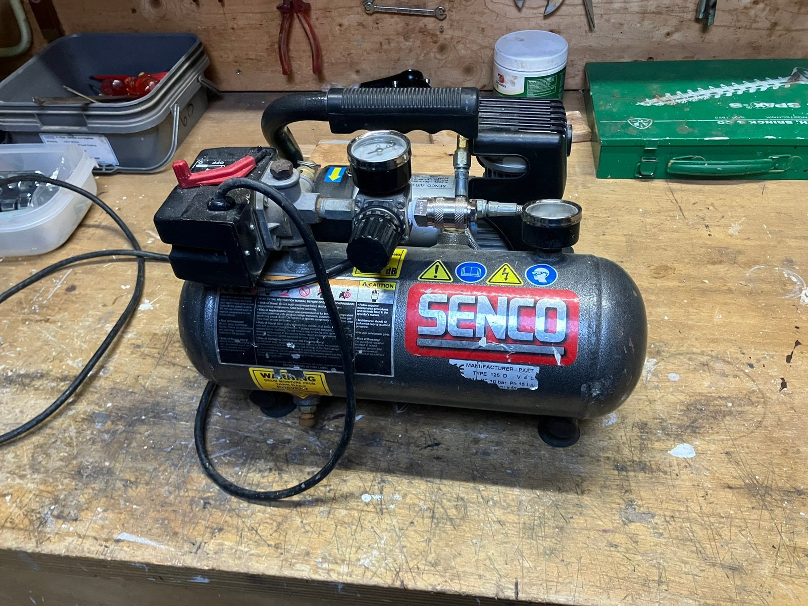 Senco PC1010 compressor, Ophalen, Gebruikt, 6 tot 10 bar, Minder dan 200 liter/min