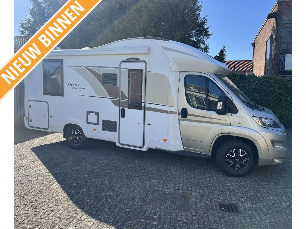 Bürstner Ixeo Time 700 2015 | 70.600 Km | QB+Hefbed, Caravans en Kamperen, Campers, Luifel, Fiat, Achteruitrijcamera, Bürstner