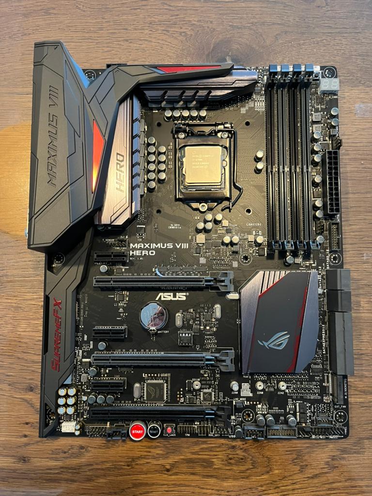 Asus ROG Maximus VIII Hero + Core i7-6700K, Computers en Software, Moederborden, Zo goed als nieuw, Intel, DDR4, Ophalen of Verzenden