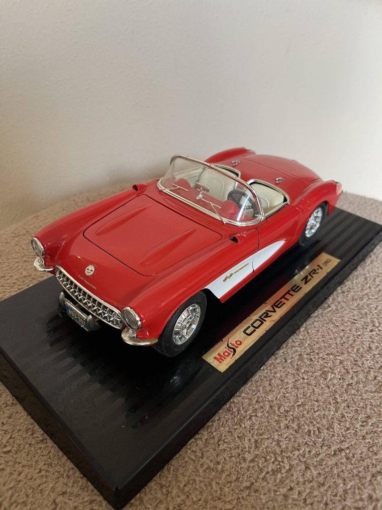 Bburago & Maisto modelauto's - 5 soorten, Ophalen of Verzenden, Zo goed als nieuw, Auto, Bburago