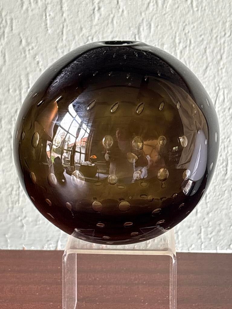 Donkerbruine vaas met bubbels, 15 cm hoog, Ophalen of Verzenden