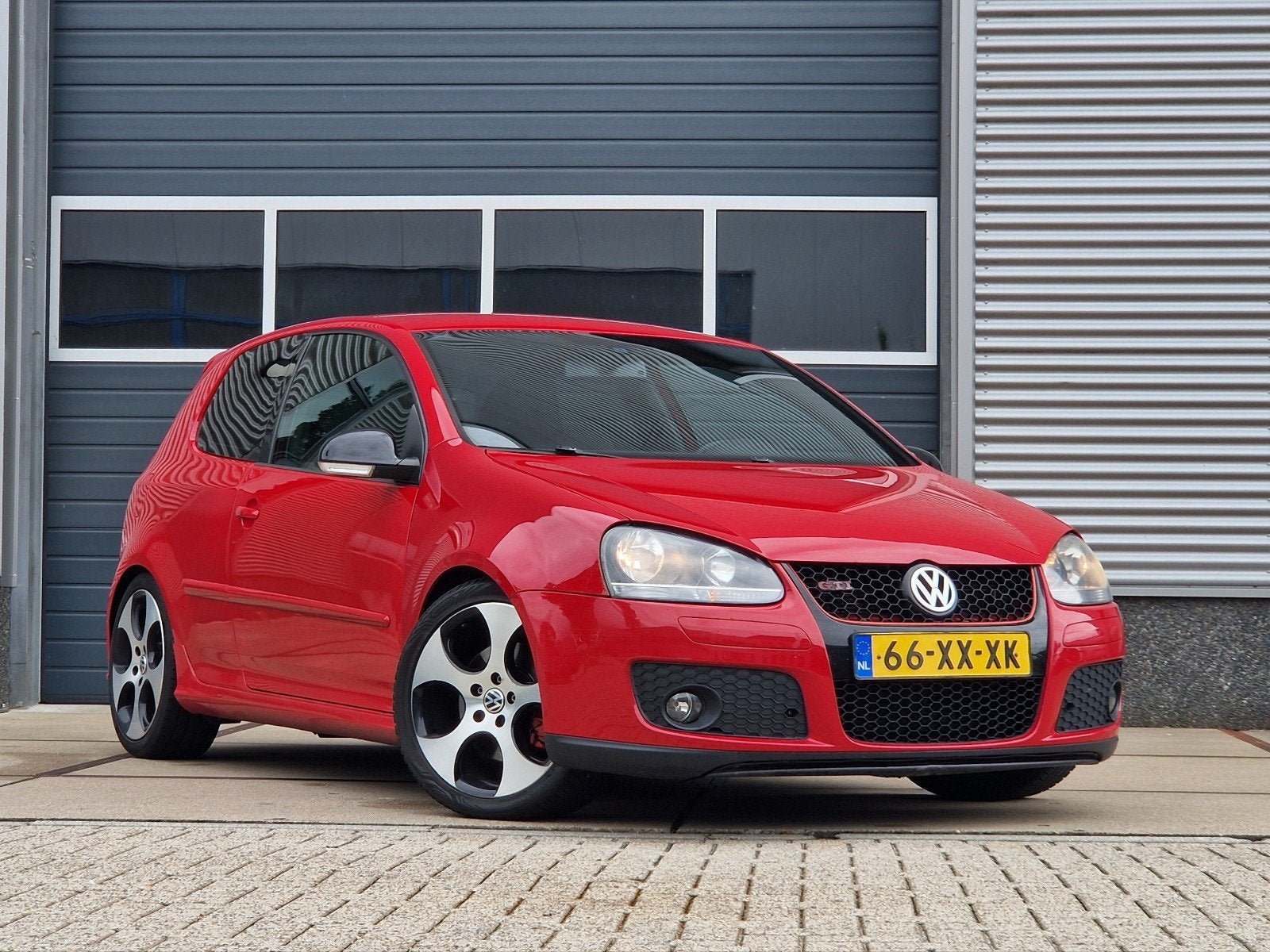 Volkswagen Golf 2.0 GTI 250PK Nwe APK Cruise BWA R32 uitlaat, Stof, 4 cilinders, Origineel Nederlands, Handgeschakeld