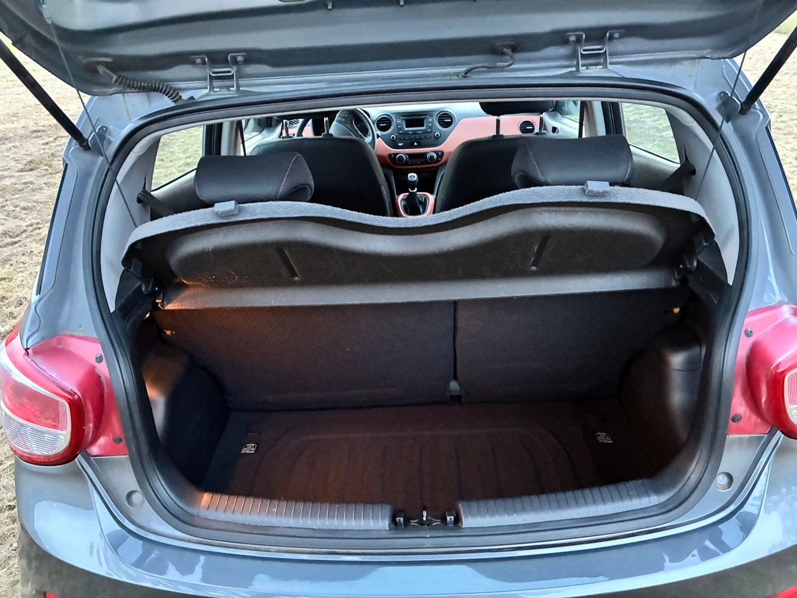 Foto 10 van Hyundai i10 1.0 Blue I-Vision | 45.580 km | Airco | |APK