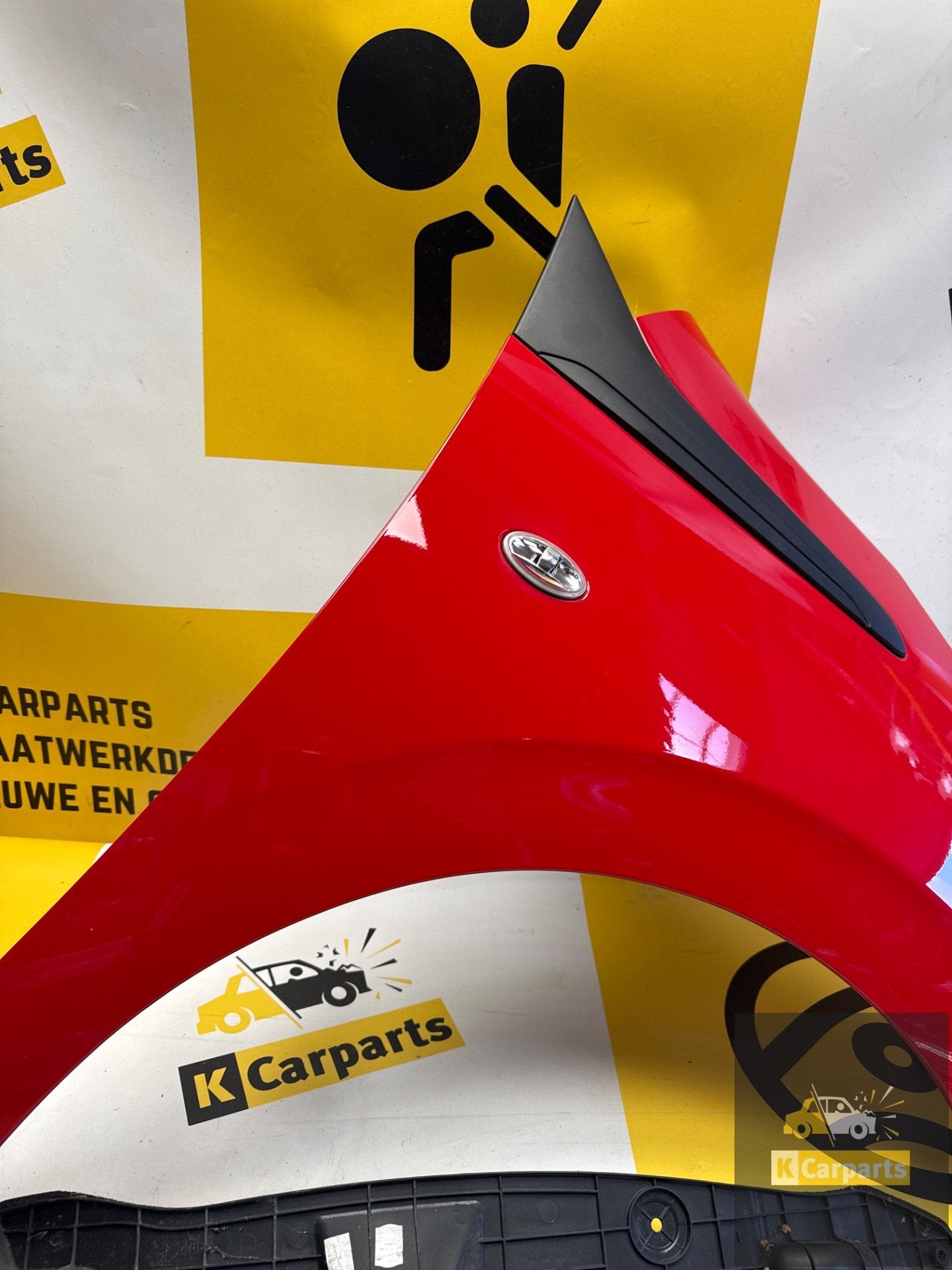 Spatbord Peugeot 108 rechts zijscherm 2014-2022 068, Taurusavenue 1
2132 LS  Hoofddorp, NL, Gebruikt, Contact.group@renault.com