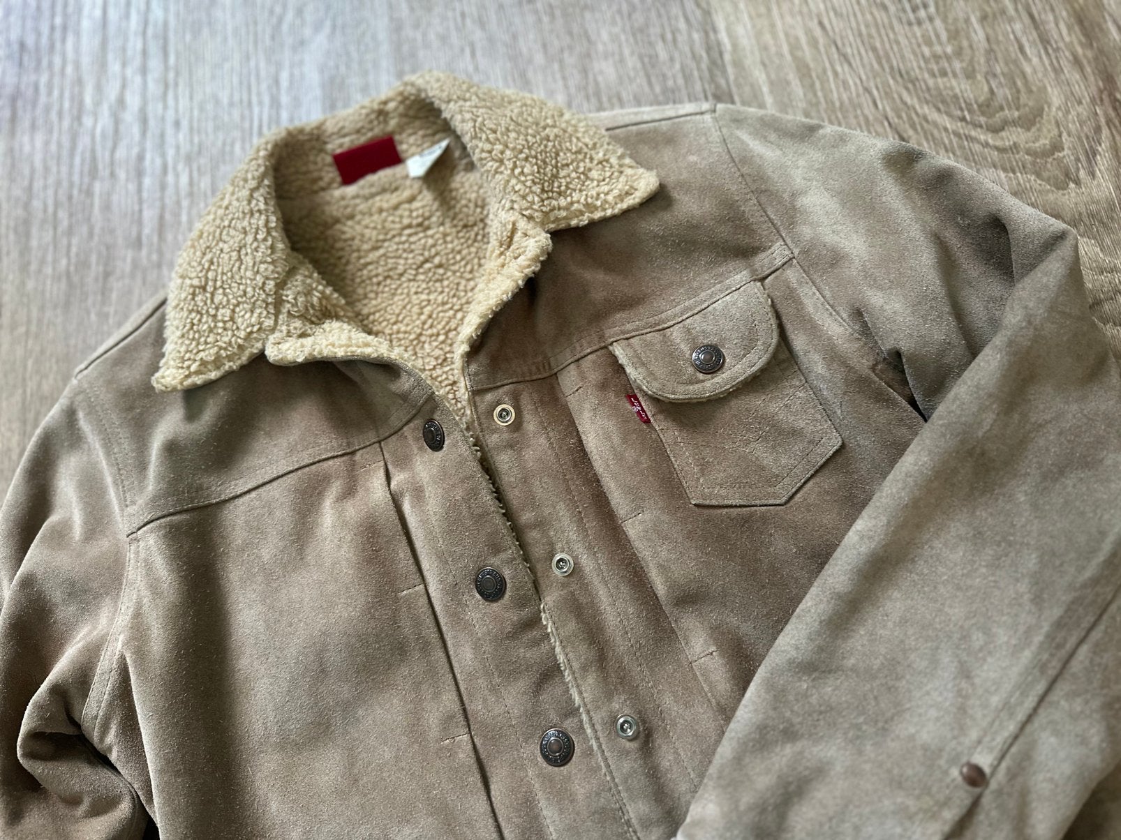 Vintage Levi’s Suède Sherpa Jack - Cinch back - Maat XS/34, Kleding | Dames, Ophalen of Verzenden, Gedragen, Maat 34 (XS) of kleiner