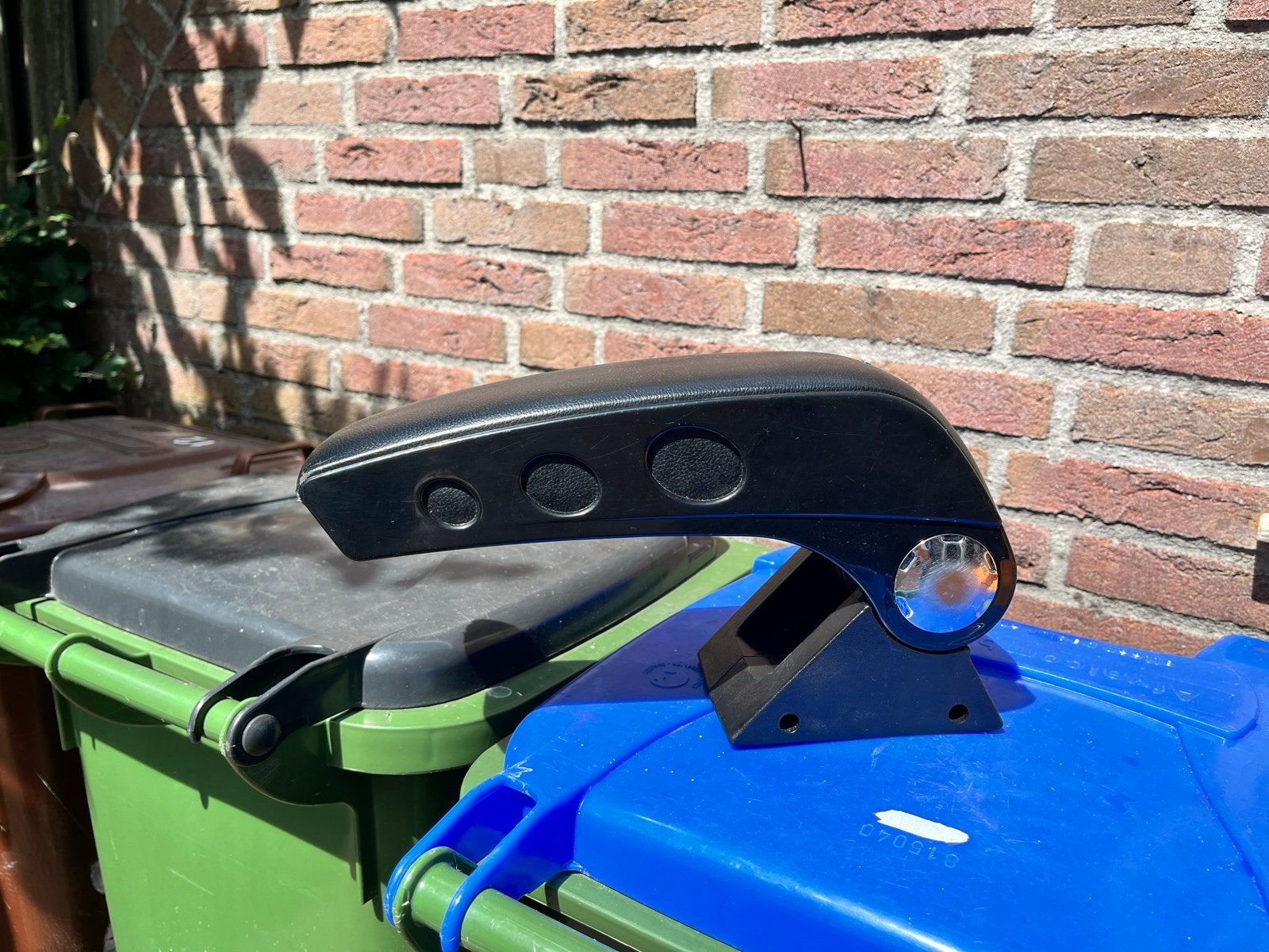 Universele armsteun voor auto - Zonder bevestigingsmateriaal, Ophalen, Gebruikt