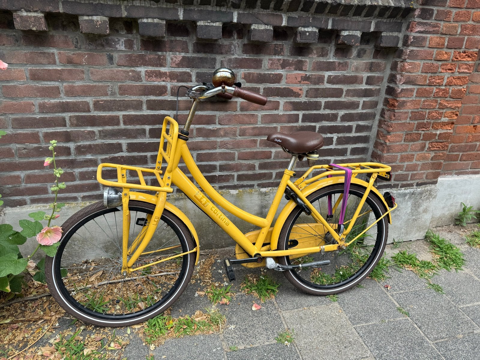 Gele Cortina U4 transportfiets 24 inch, Fietsen en Brommers, Fietsen | Meisjes, Terugtraprem, Versnellingen, Ophalen of Verzenden