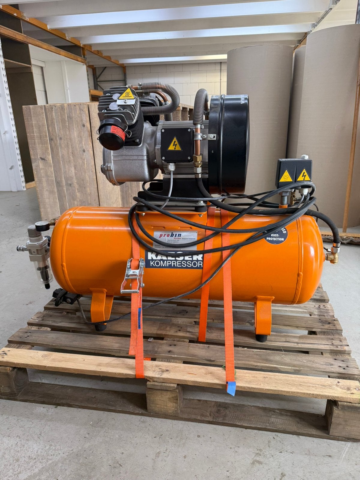 Kaeser compressor, Doe-het-zelf en Verbouw, Compressors, Ophalen, Gebruikt, 200 tot 400 liter/min, 6 tot 10 bar
