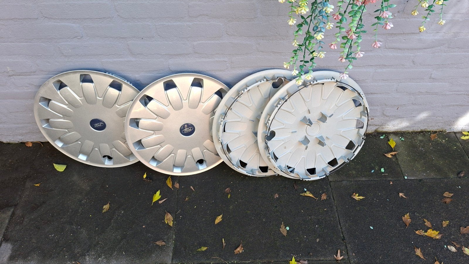 Set van 4 Ford wieldoppen - Gebruikt, Ophalen, Gebruikt