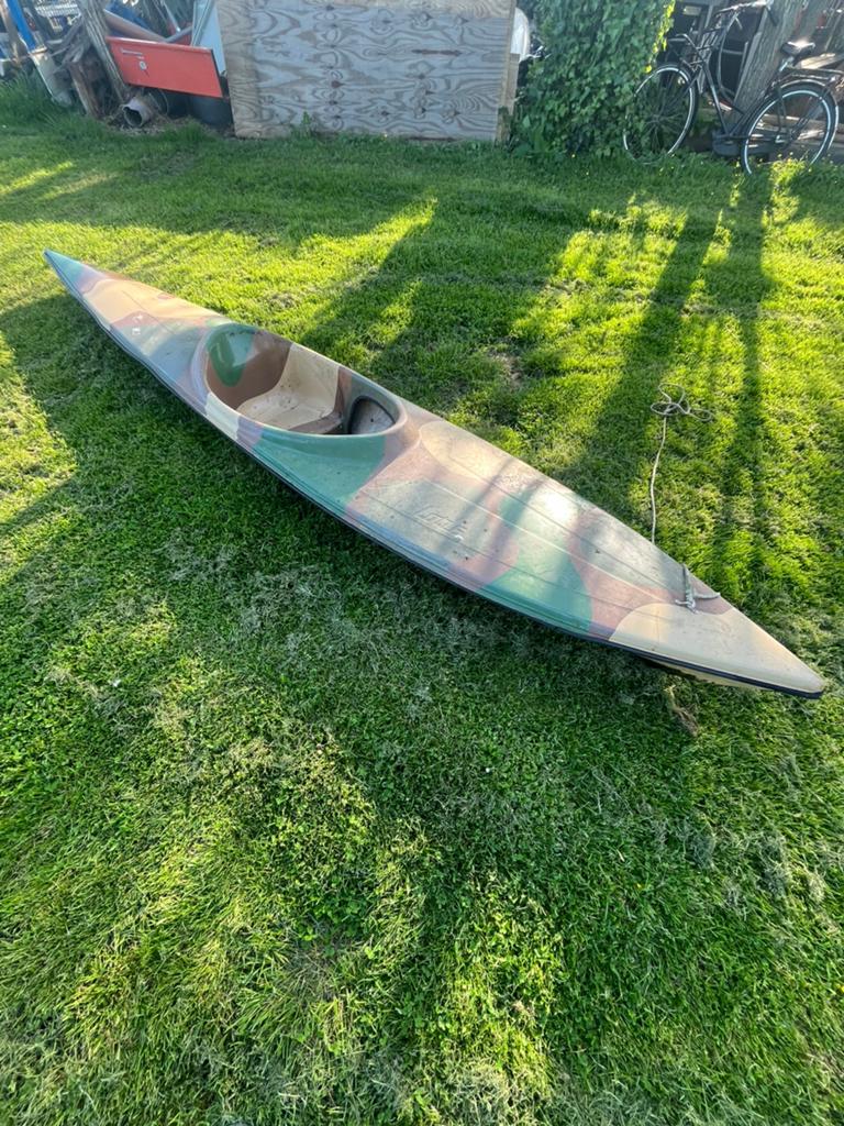 Lotus kano legerkleur met peddel, Ophalen, Gebruikt, Eén persoon