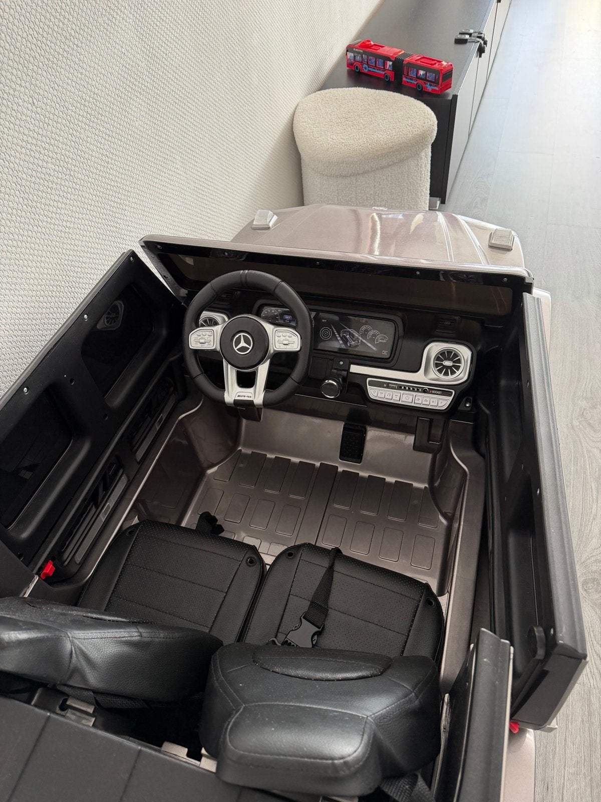 Mercedes G63 AMG Kinderauto Elektrisch - Zo goed als nieuw, Nieuw