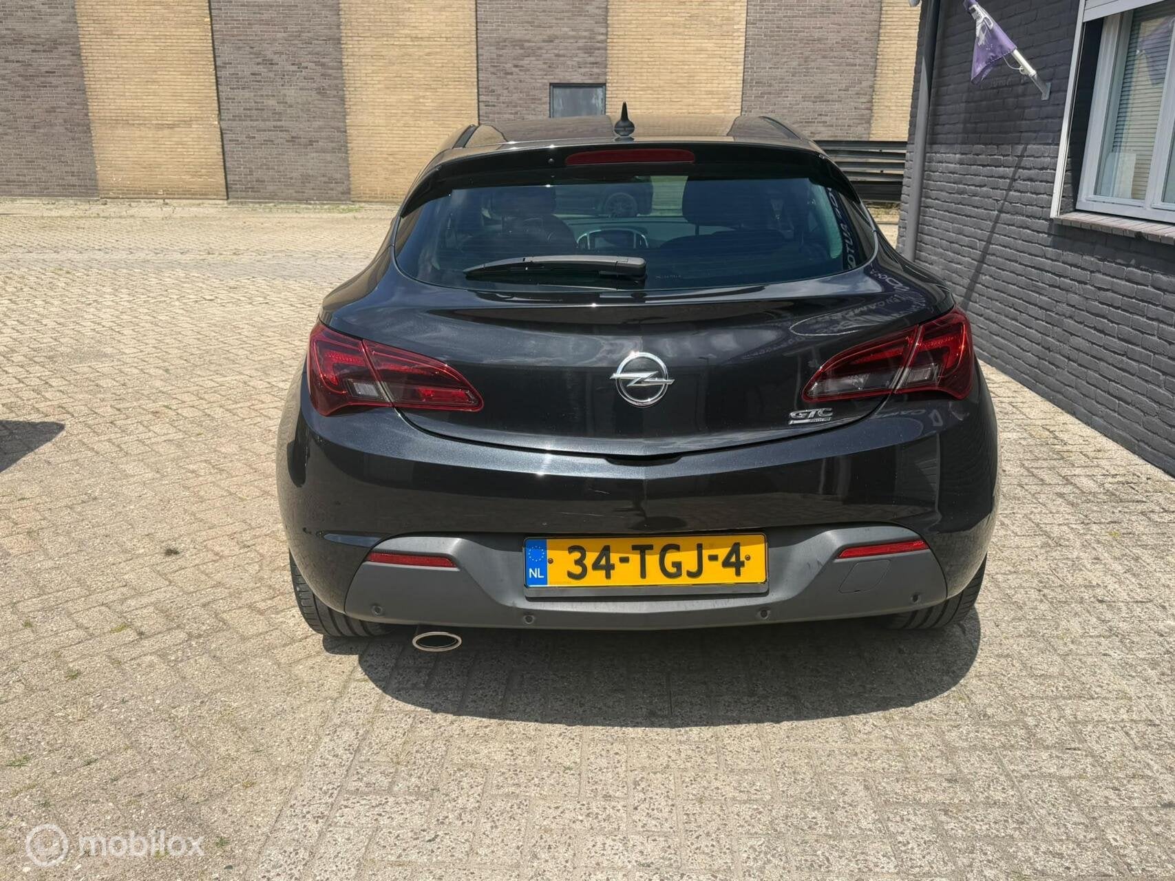 Foto 6 van Opel Astra GTC 1.4 Turbo Sport