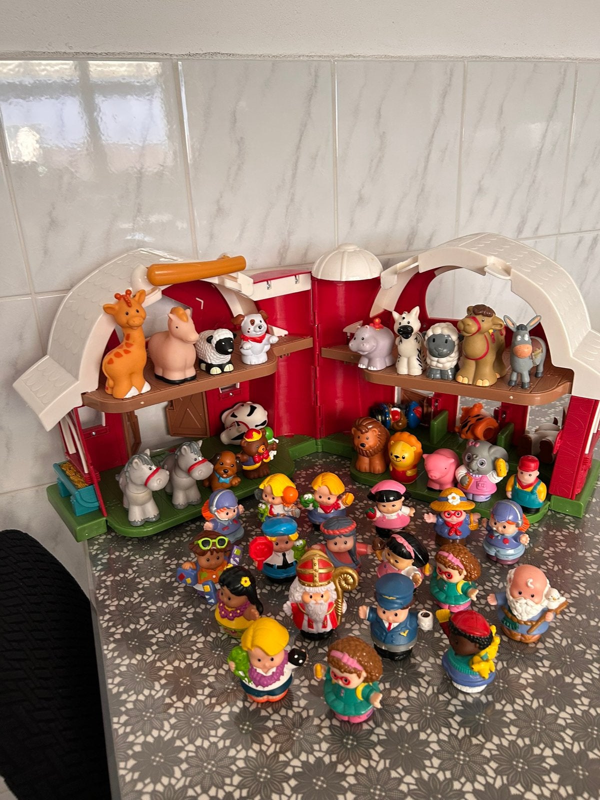 Boerderij met extra little people poppetjes, Ophalen, Gebruikt, Poppenhuis