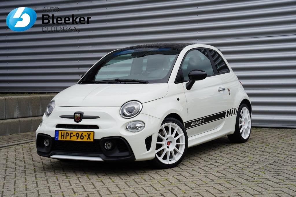 Fiat 500 1.4 T-JET 135PK Abarth 595 Airco Carplay Zwart dak, Voorwielaandrijving, 135 pk, Gebruikt, 4 cilinders