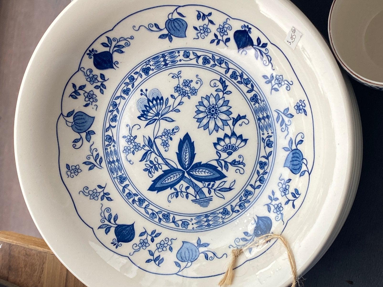 7x diep bord Staffordshire, creme blauw uien decor, Ophalen of Verzenden, Zo goed als nieuw, Bord(en), Overige stijlen