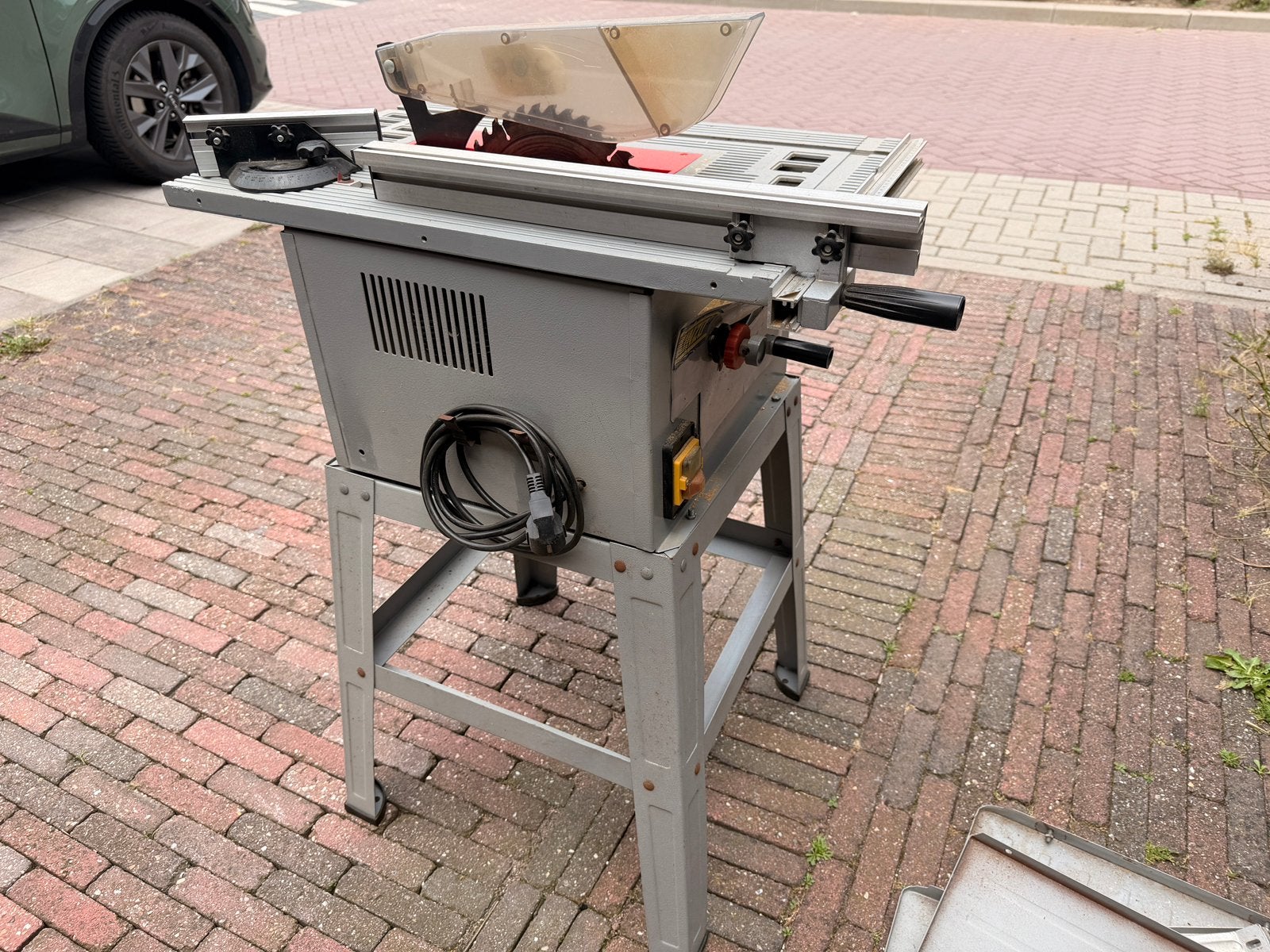 Tafelcirkelzaag, Doe-het-zelf en Verbouw, Gereedschap | Zaagmachines, Ophalen, Gebruikt, Cirkelzaag, 70 mm of meer