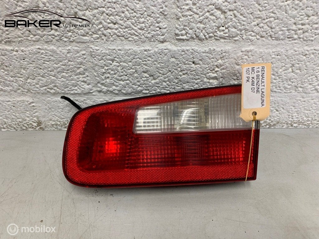 Achterlicht rechtsbinnen Renault Laguna II 01-07 8200002476, Auto-onderdelen, Gebruikt, Renault, Ophalen of Verzenden, Renault