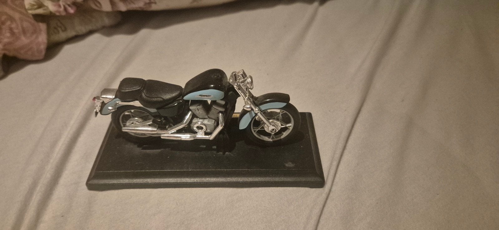 Miniatuur Motor Honda Shadow VT1100C Welly, Gebruikt, Ophalen, Overige merken, Groter dan 1:32
