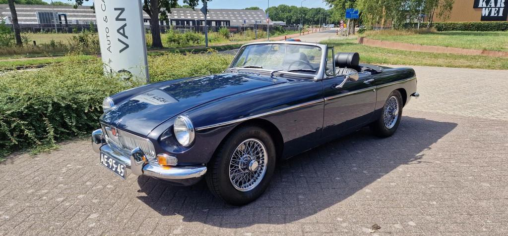 MG B 1.8 Roadster LEDER/OVERDRIVE/CHROOM SPAAKWIELEN/izgst., Achterwielaandrijving, Zwart, Cabriolet, Blauw